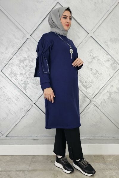 KADIN TAŞ VE KOLYE DETAYLI TESETTÜR TUNİK LACİVERT - 5 BEDEN