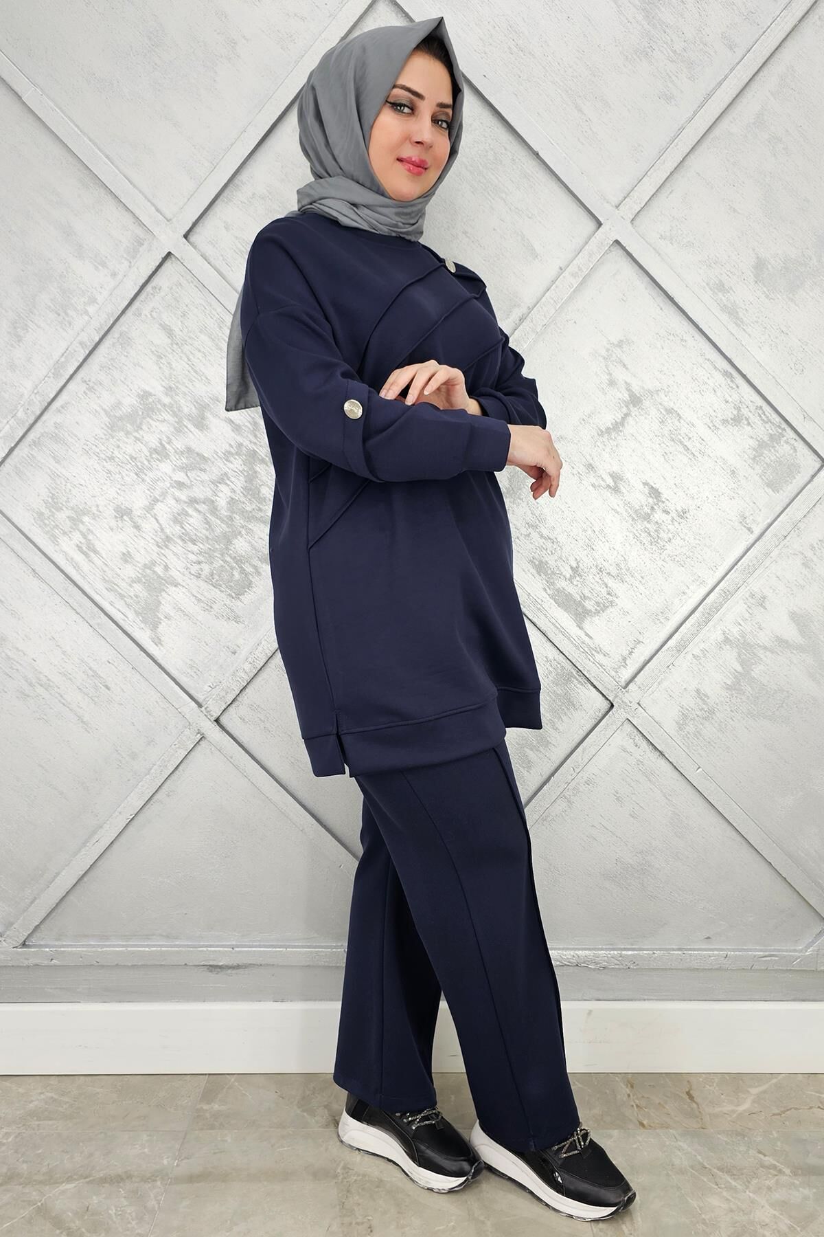 KADIN NERVÜR DİKİM DÜĞME DETAYLI TESETTÜR TAKIM LACİVERT - 2 BEDEN