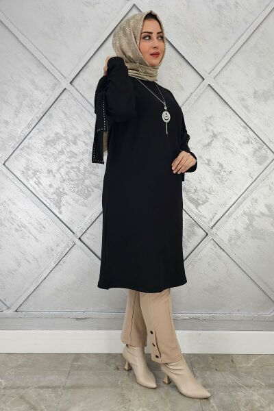 KADIN TAŞ VE KOLYE DETAYLI TESETTÜR TUNİK SİYAH - 4 BEDEN