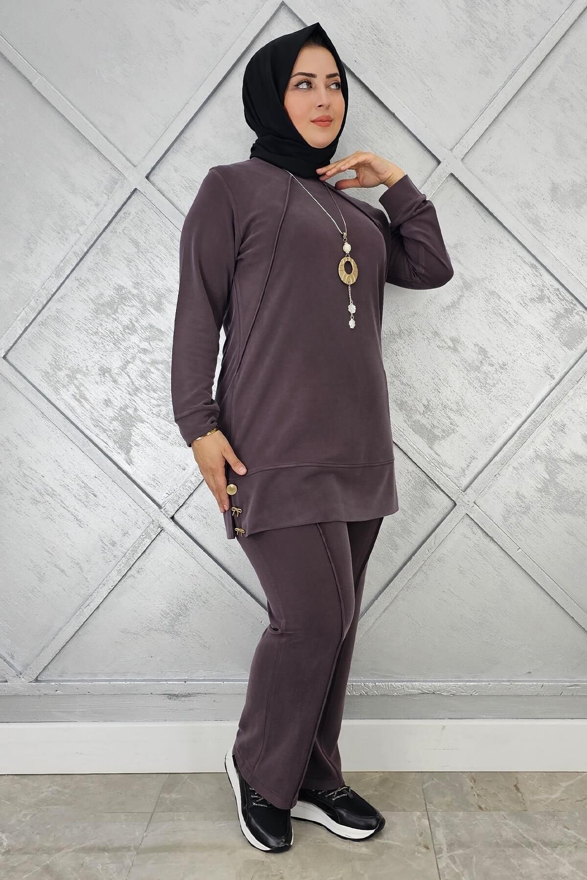 KADIN KOLYE DETAYLI NERVÜR DİKİM TESETTÜR TAKIM KAHVERENGİ - 2 BEDEN