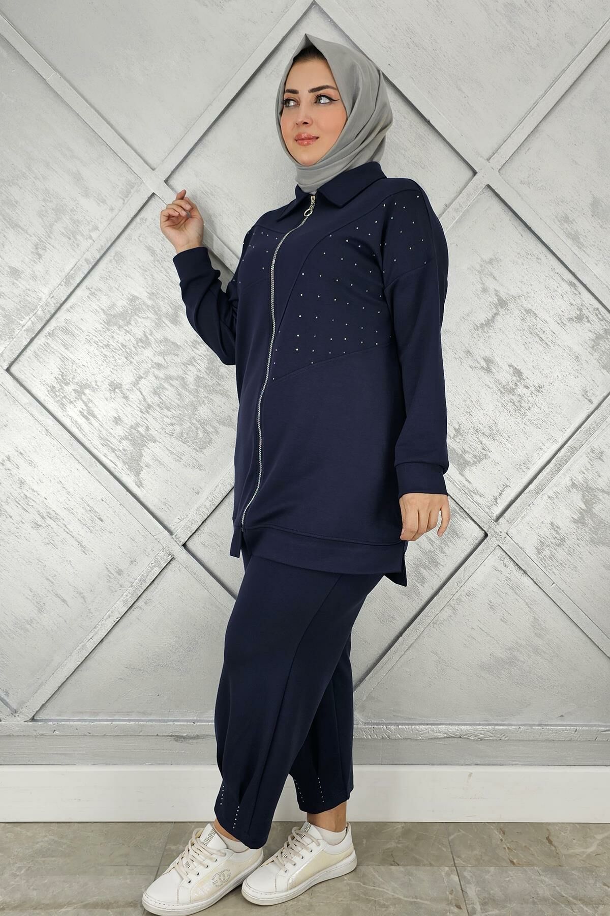 KADIN TAŞ DETAYLI TESETTÜR TAKIM LACİVERT - 4 BEDEN
