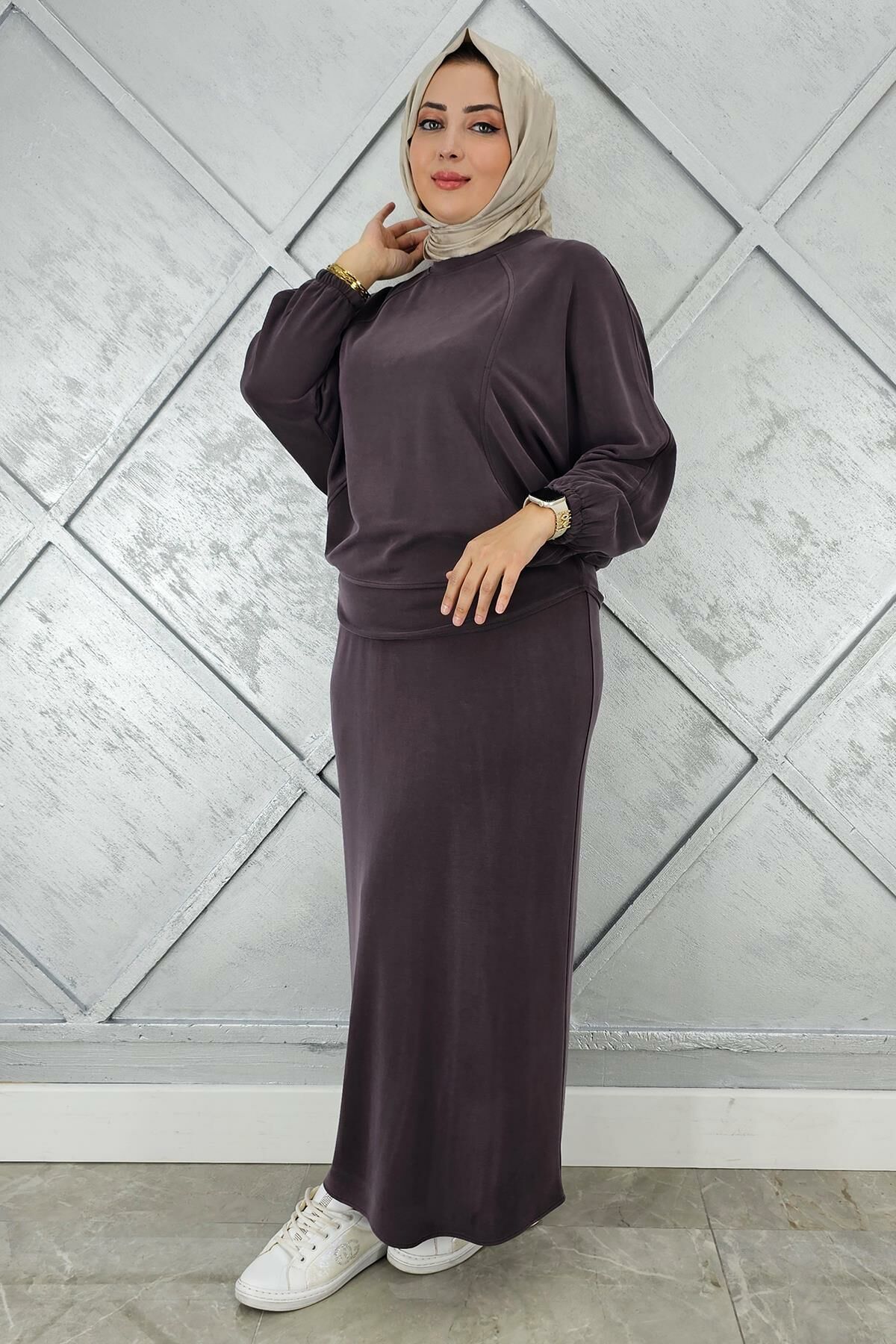 KADIN YARASA KOL TESETTÜR TAKIM KAHVERENGİ - 2 BEDEN