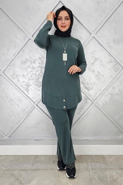 KADIN KOLYE DÜĞME DETAYLI TESETTÜR TAKIM YEŞİL - 4 BEDEN