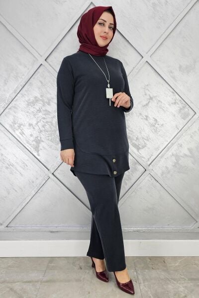 KADIN KOLYE DÜĞME DETAYLI TESETTÜR TAKIM SİYAH - 3 BEDEN
