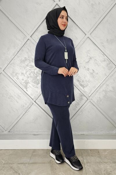 KADIN KOLYE DÜĞME DETAYLI TESETTÜR TAKIM LACİVERT - 4 BEDEN