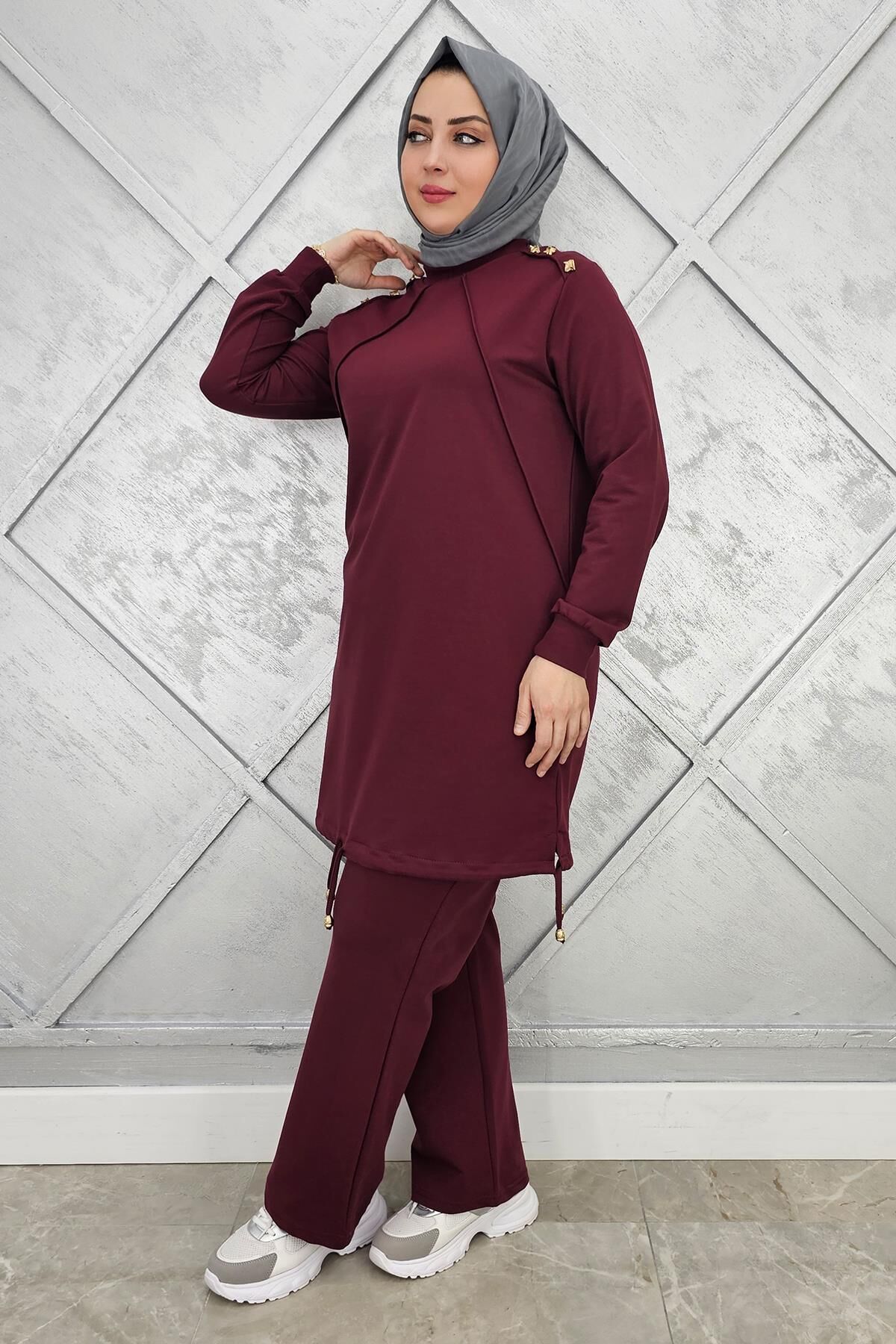 KADIN NERVÜR DİKİM DÜĞME DETAYLI TESETTÜR TAKIM BORDO - 2XL