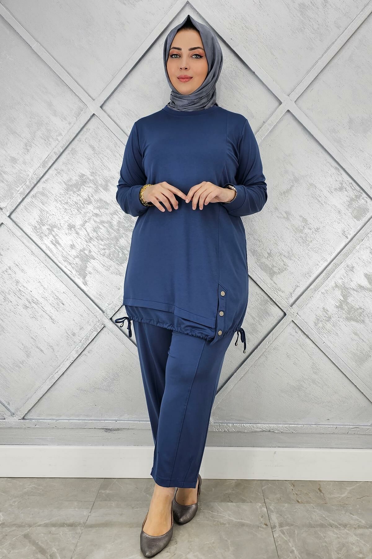 KADIN DÜĞME BAĞCIK DETAYLI TESETTÜR TAKIM