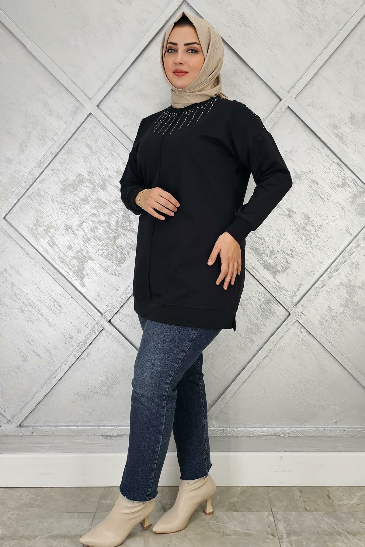 KADIN TAŞ DETAYLI TESETTÜR TUNİK SİYAH - 3 BEDEN