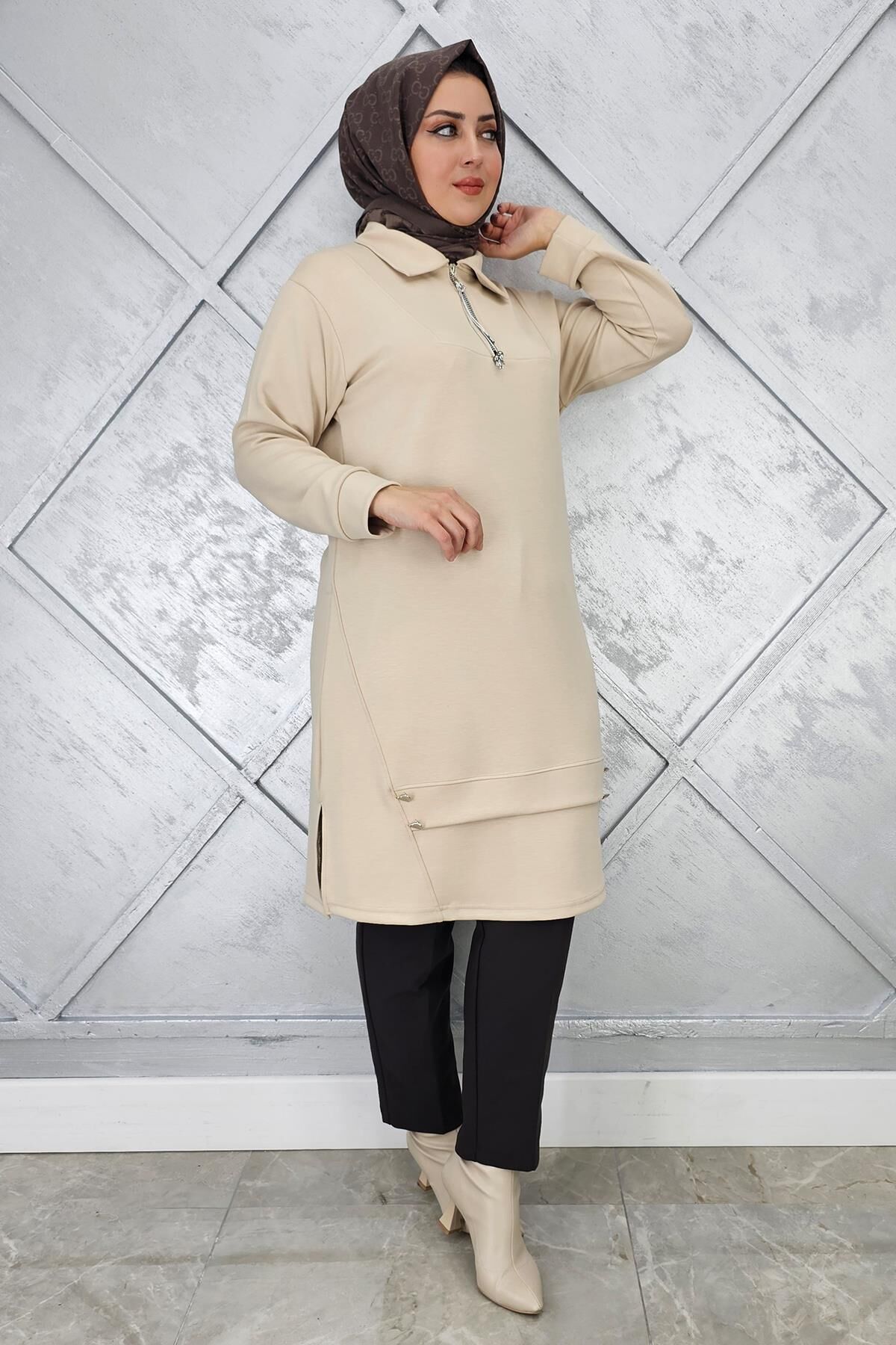 KADIN FERMUAR VE DÜĞME DETAYLI TESETTÜR TUNİK BEJ - 2 BEDEN