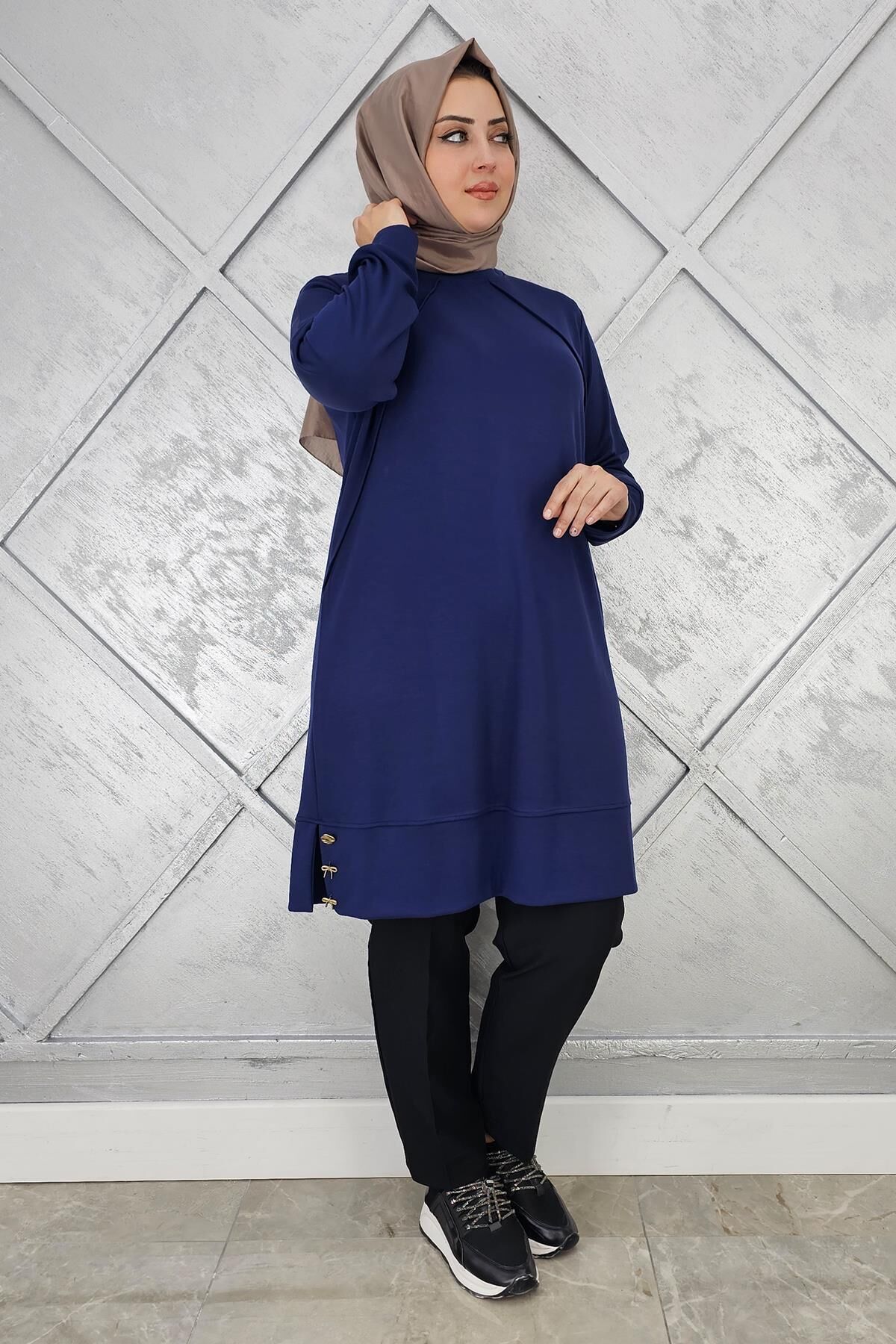 KADIN NERVÜR DİKİM DÜĞME DETAYLI TESETTÜR TUNİK İNDİGO - 4 BEDEN