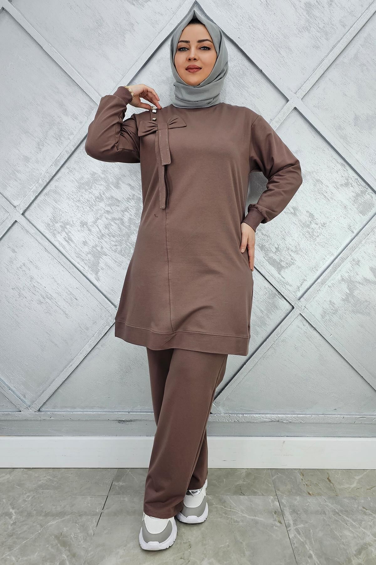 KADIN FİYONK DETAYLI TESETTÜR TAKIM VİZON - L