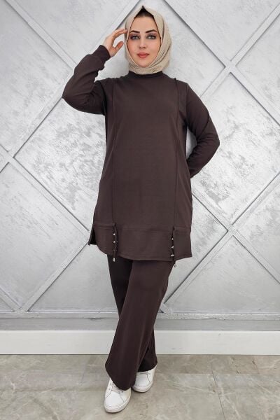 KADIN NERVÜR DİKİM DÜĞME DETAYLI TESETTÜR TAKIM KAHVERENGİ - 3XL