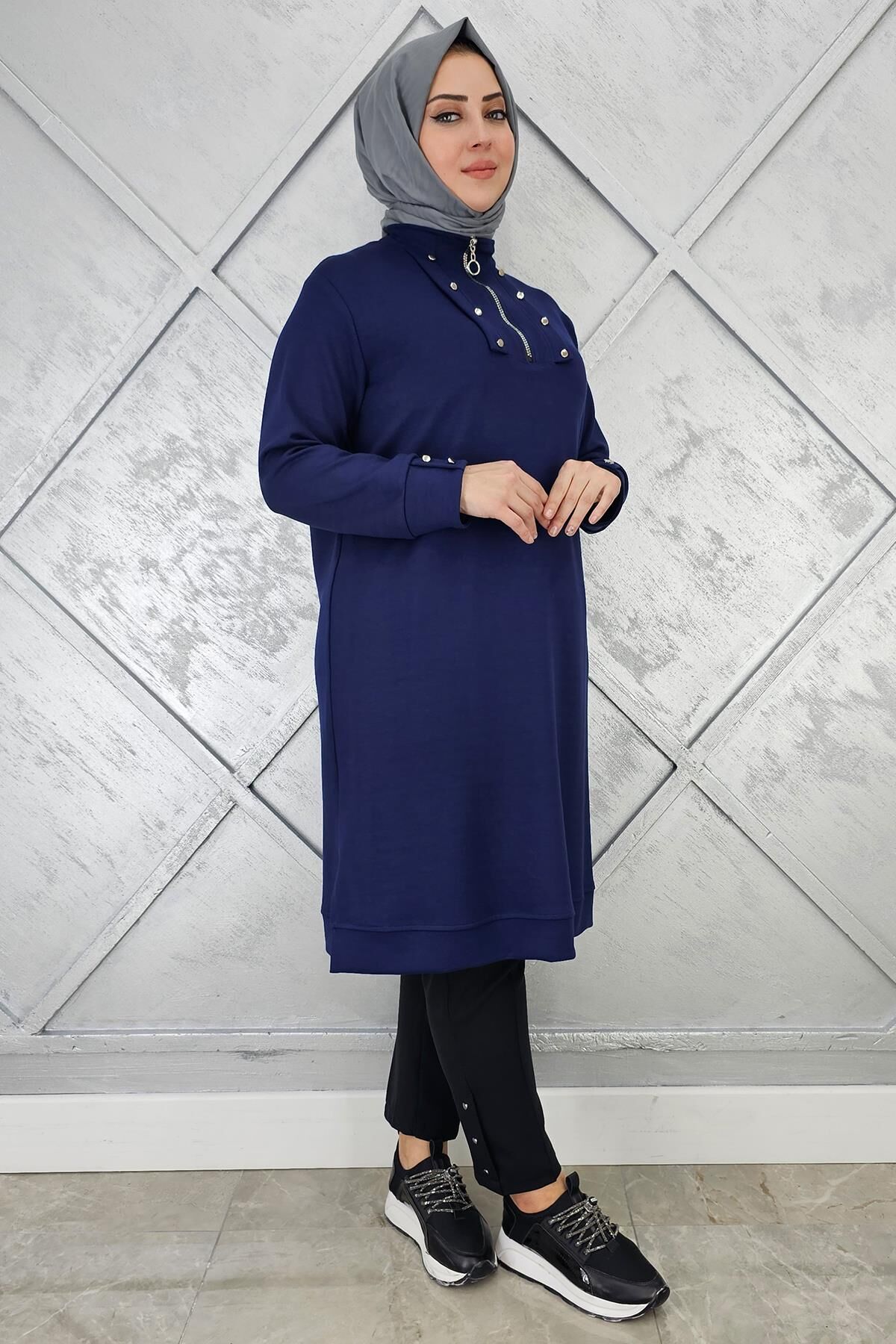 KADIN ÇITÇIT FERMUAR DETAYLI TESETTÜR TUNİK LACİVERT - 4 BEDEN