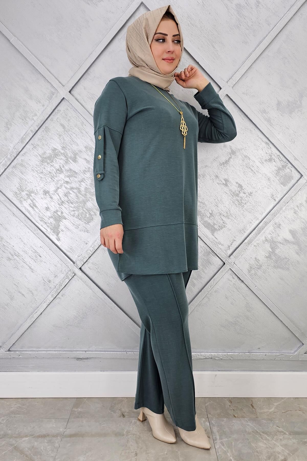 KADIN KOLYE DETAYLI TESETTÜR TAKIM YEŞİL - 5 BEDEN