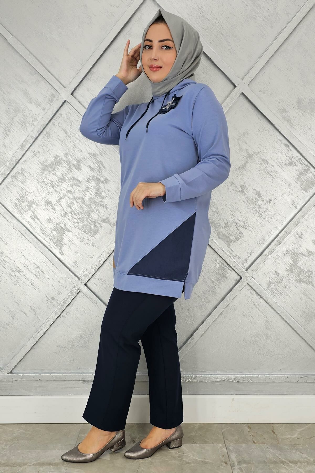 KADIN KOMBİNLİ KAPÜŞONLU TESETTÜR TUNİK MAVİ - 4 BEDEN