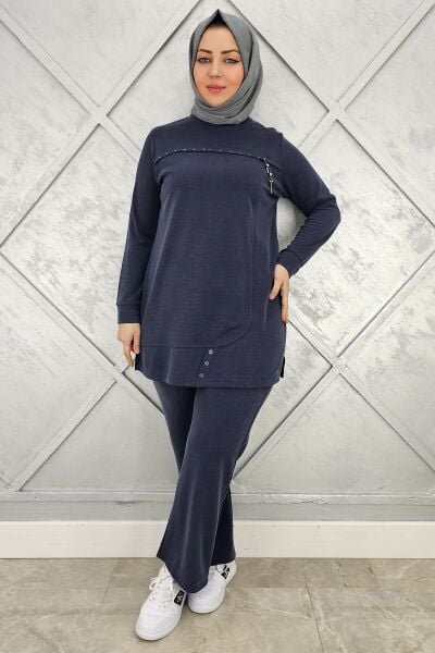 KADIN DÜĞME VE TAŞ DETAYLI TESETTÜR TAKIM LACİVERT - 3 BEDEN