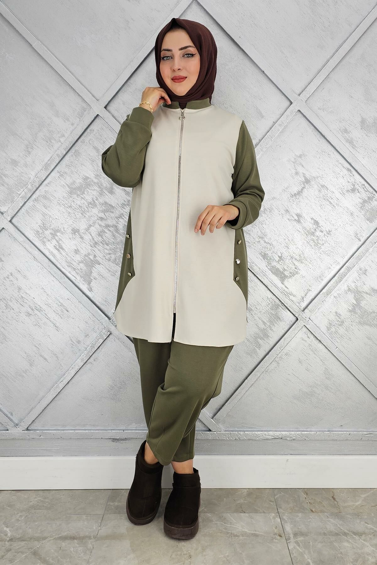 KADIN FERMUARLI DÜĞME DETAYLI TESETTÜR TAKIM