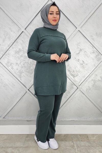 KADIN DÜĞME VE TAŞ DETAYLI TESETTÜR TAKIM YEŞİL - 5 BEDEN