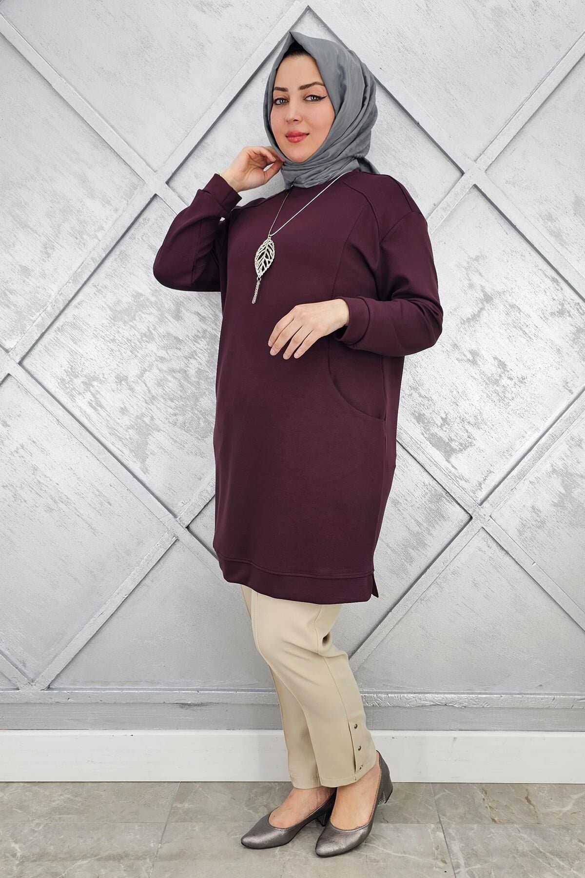 KADIN KOLYE DETAYLI TESETTÜR TUNİK BORDO - 3 BEDEN