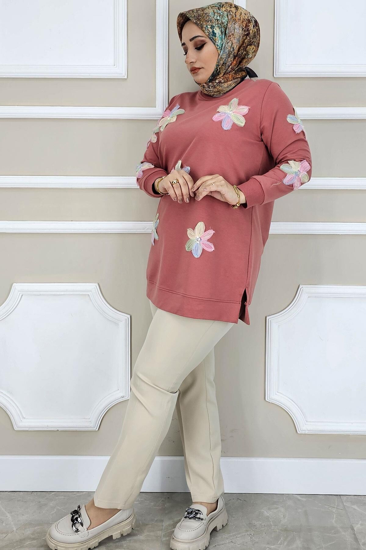 PYS KADIN DİKME ÇİÇEK AKSESUARLI TESETTÜR TUNİK GÜL PUDRA - 4 BEDEN