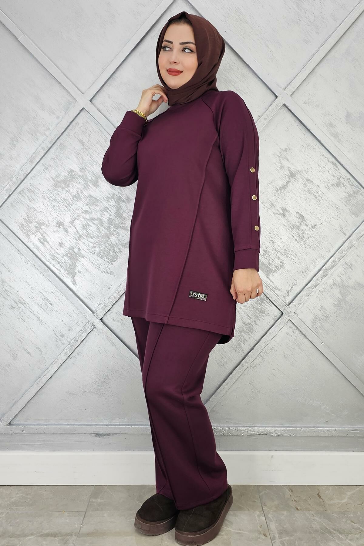 KADIN KOL DÜĞME DETAYLI TESETTÜR TAKIM BORDO - 2 BEDEN