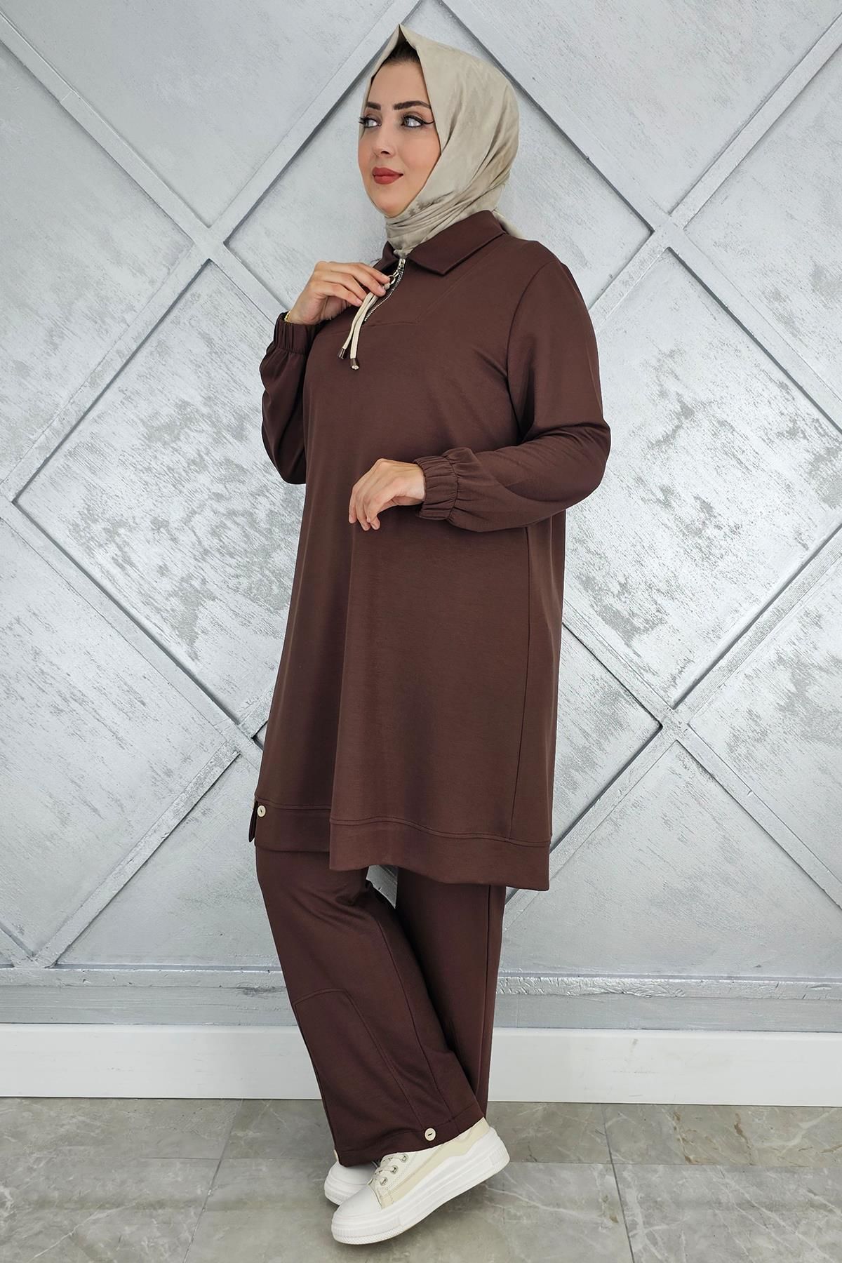 KADIN DÜĞME DETAYLI TESETTÜR TAKIM KAHVERENGİ - 3 BEDEN