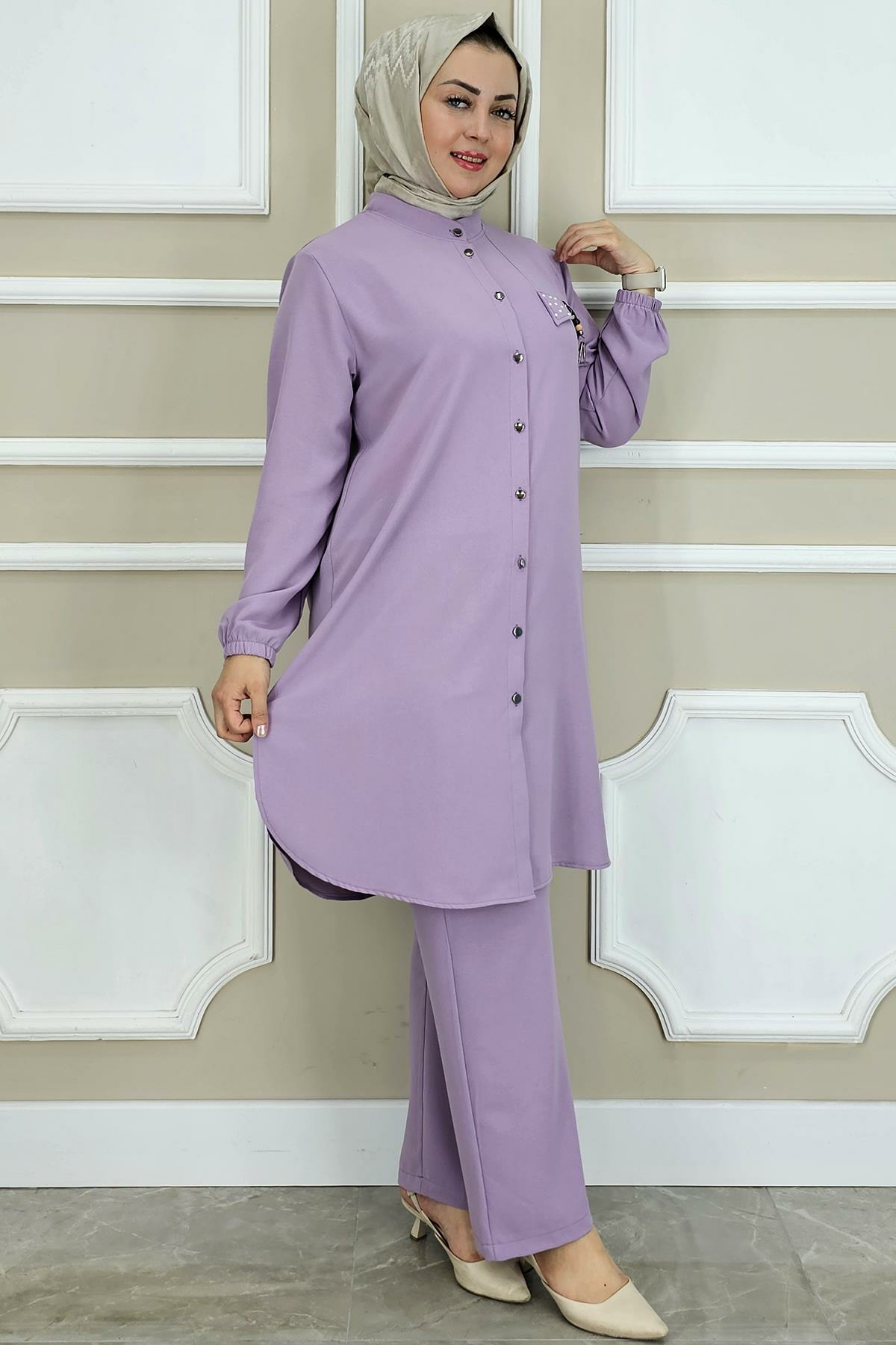 PYS KADIN SALLANTI AKSESUARLI HAKİM YAKA TESETTÜR TAKIM LİLA - 2 BEDEN