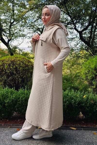 KADIN CEPLİ SALLANTI AKSESUARLI TESETTÜR YELEK KREM - 2 BEDEN