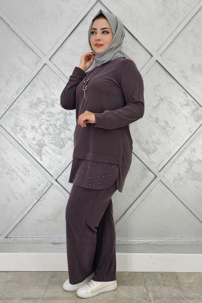 KADIN KOLYE VE TAŞ DETAYLI TESETTÜR TAKIM KAHVERENGİ - 4 BEDEN