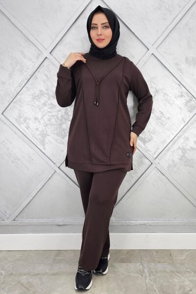 KADIN NERVÜR DİKİM ARMA DETAYLI TESETTÜR TAKIM KAHVERENGİ - XL
