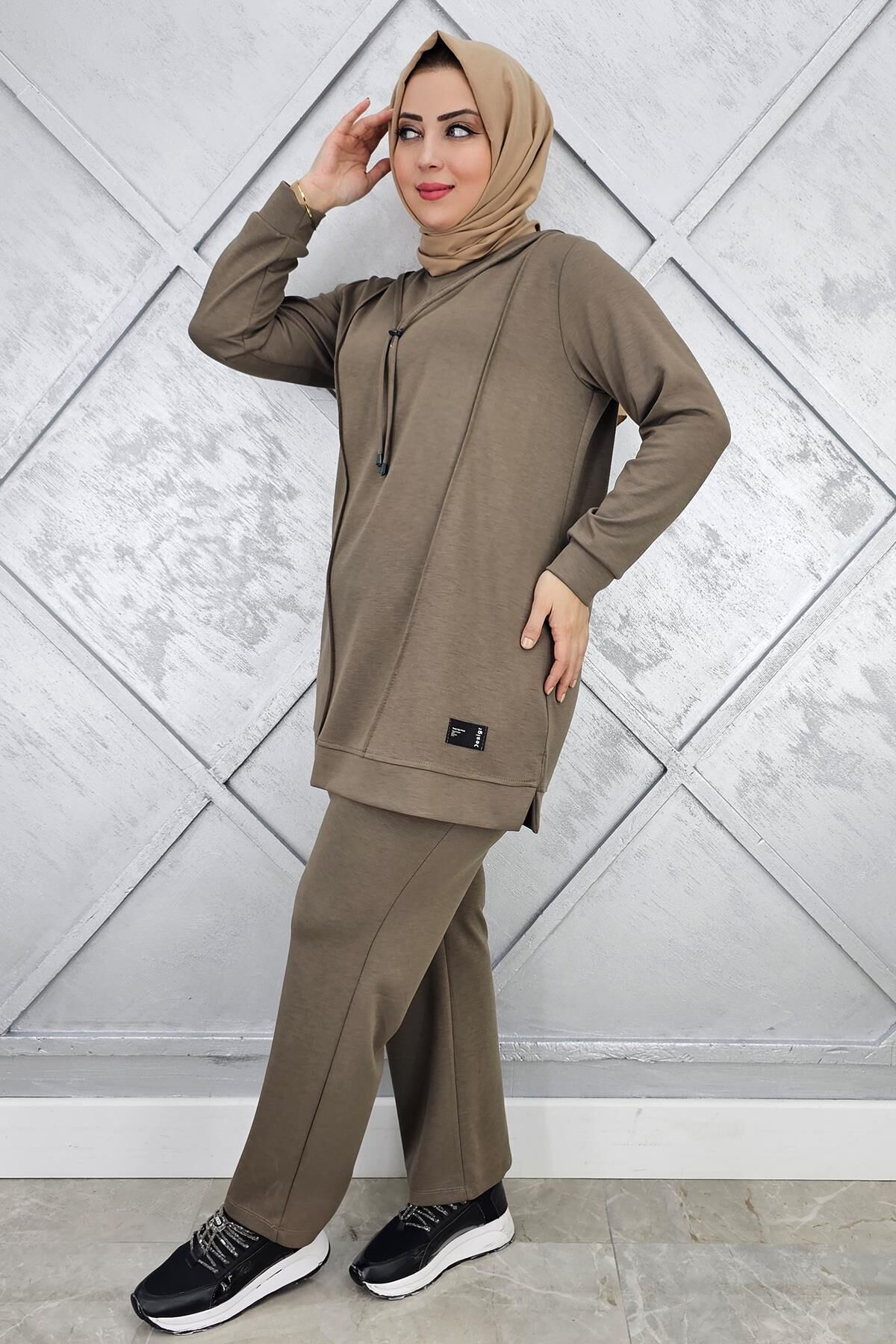 KADIN NERVÜR DİKİM ARMA DETAYLI TESETTÜR TAKIM HAKİ - L