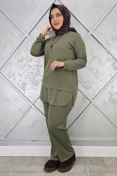 KADIN KOLYE VE TAŞ DETAYLI TESETTÜR TAKIM HAKİ - 4 BEDEN