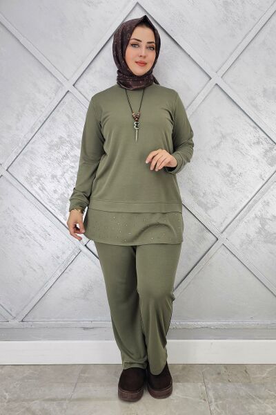 KADIN KOLYE VE TAŞ DETAYLI TESETTÜR TAKIM HAKİ - 4 BEDEN