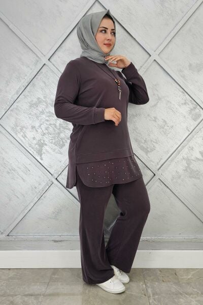 KADIN KOLYE VE TAŞ DETAYLI TESETTÜR TAKIM KAHVERENGİ - 2 BEDEN
