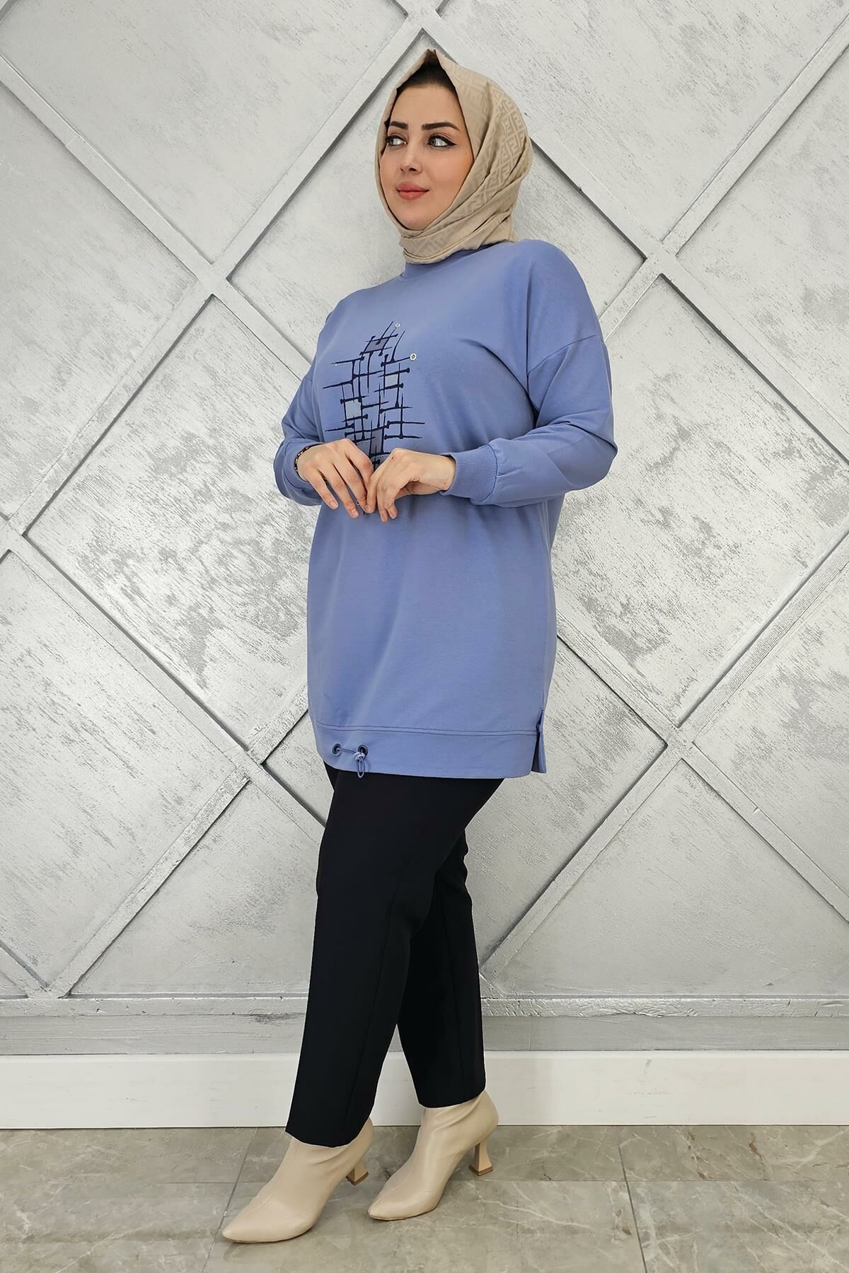 KADIN BASKI DETAYLI TESETTÜR TUNİK MAVİ - 2 BEDEN