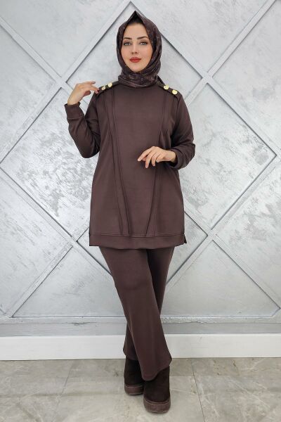 KADIN DÜĞME DETAYLI NERVÜR DİKİM TESETTÜR TAKIM KAHVERENGİ - 2 BEDEN