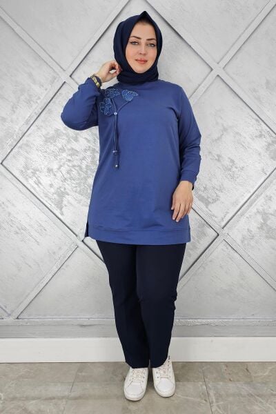 KADIN DİKME VE BAĞUCU DETAYLI TESETTÜR TUNİK İNDİGO - 4 BEDEN