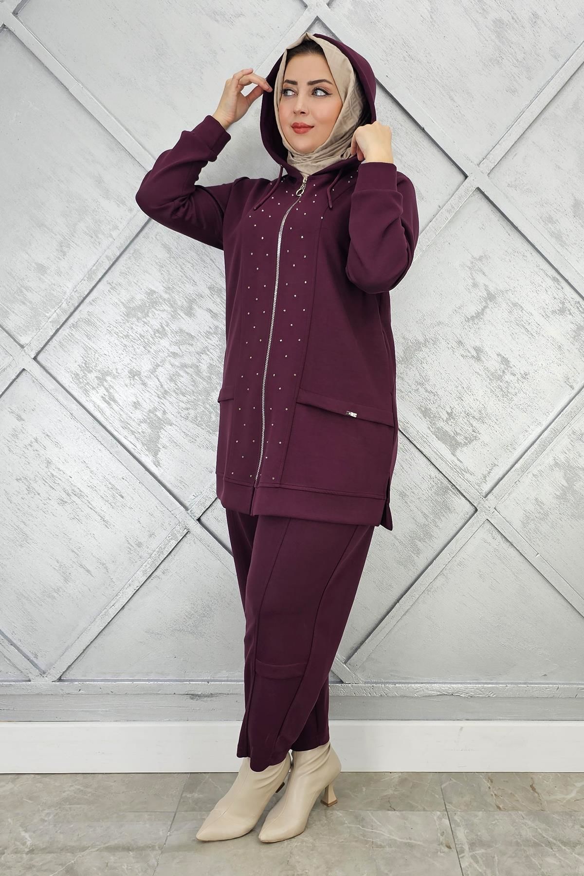 KADIN BEDEN TAŞ DETAYLI TESETTÜR TAKIM BORDO - 4 BEDEN