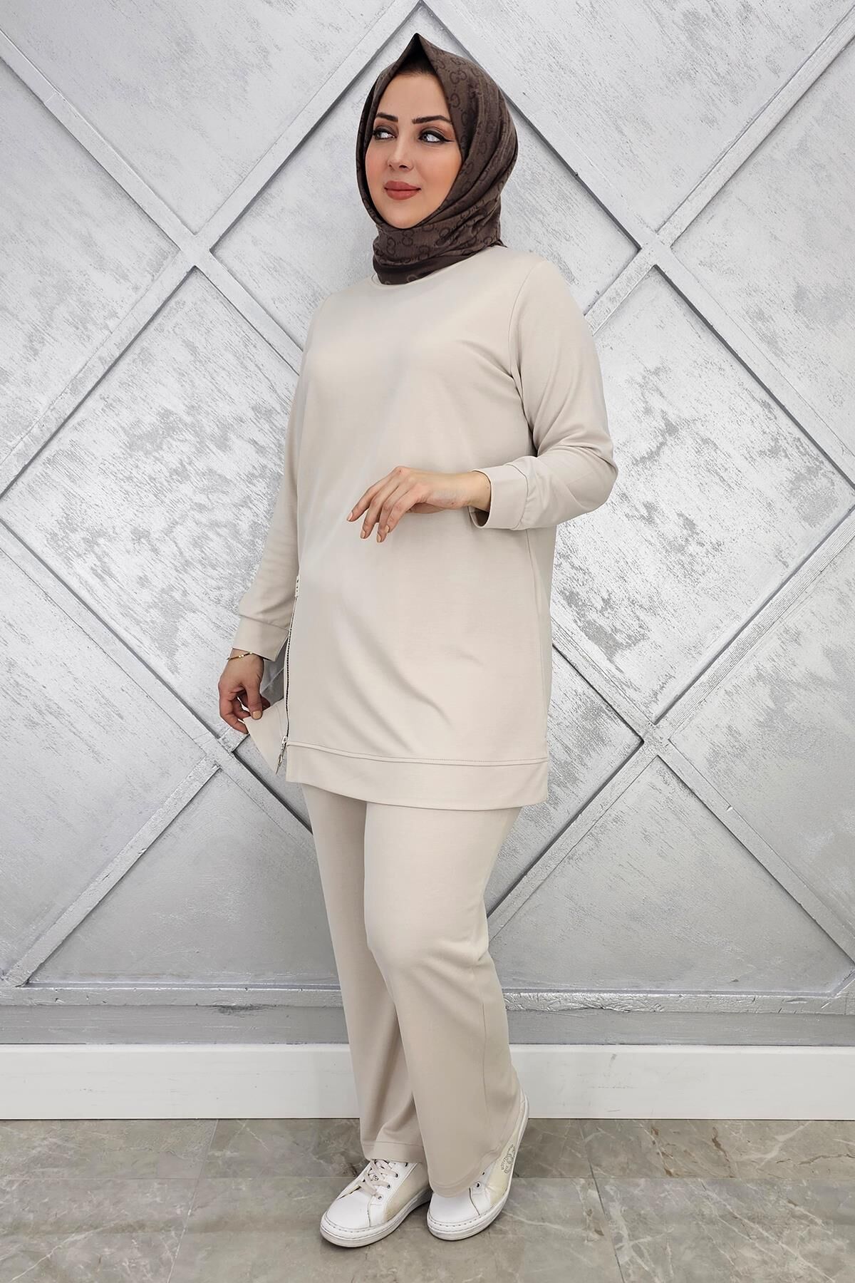 KADIN FERMUAR DETAYLI TESETTÜR TAKIM TAŞ - 4 BEDEN