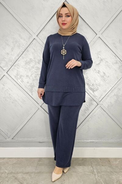 KADIN KOLYE VE TAŞ DETAYLI TESETTÜR TAKIM LACİVERT - 3 BEDEN