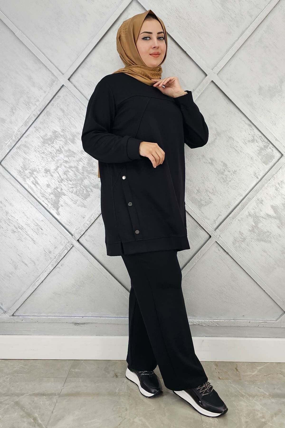 KADIN ÇIT ÇIT DETAYLI TESETTÜR TAKIM SİYAH - 2XL