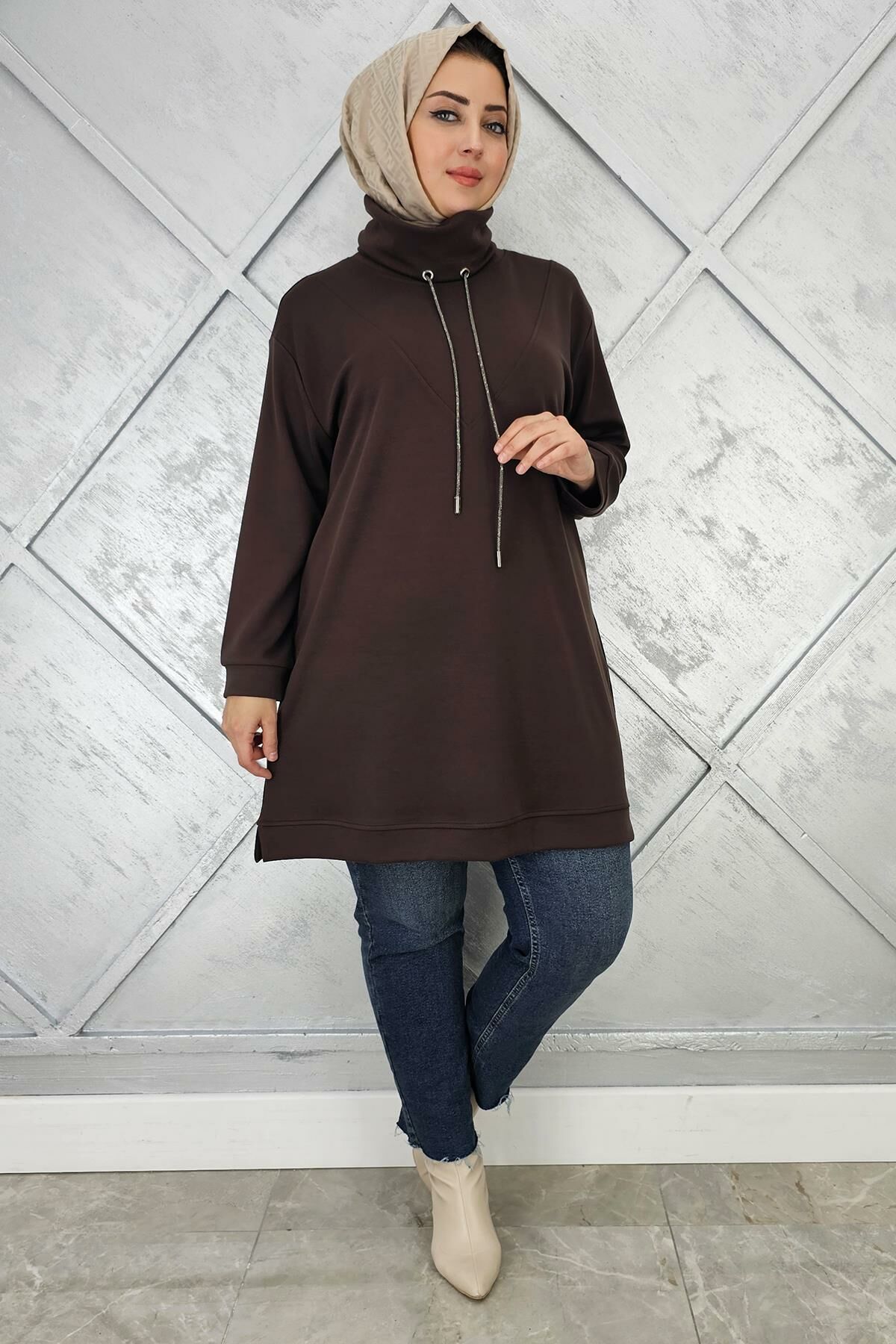 KADIN BAĞ İPİ DETAYLI TESETTÜR TUNİK KAHVERENGİ - 5 BEDEN
