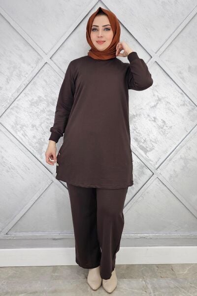 KADIN DÜĞME DETAYLI TESETTÜR TAKIM KAHVERENGİ - 3XL
