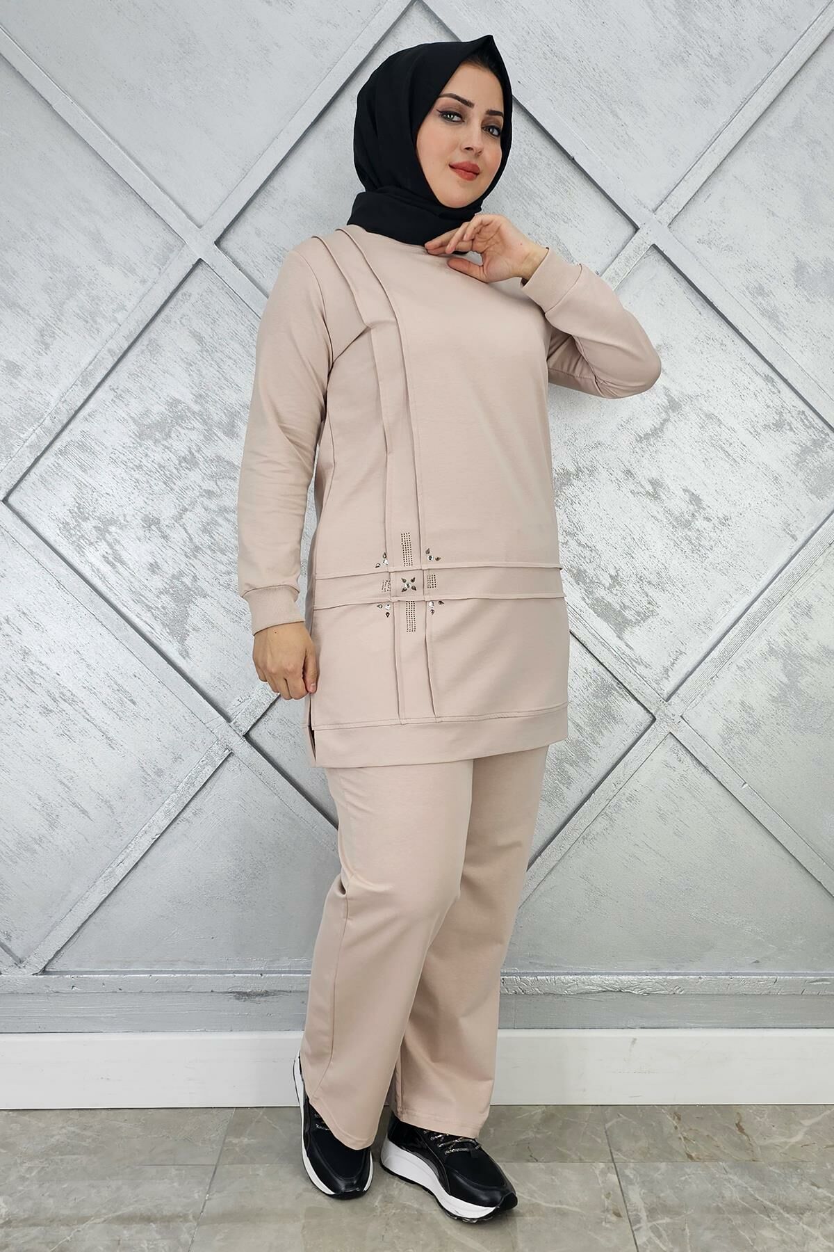 KADIN TAŞ DETAYLI NERVÜR DİKİM TESETTÜR TAKIM BEJ - XL