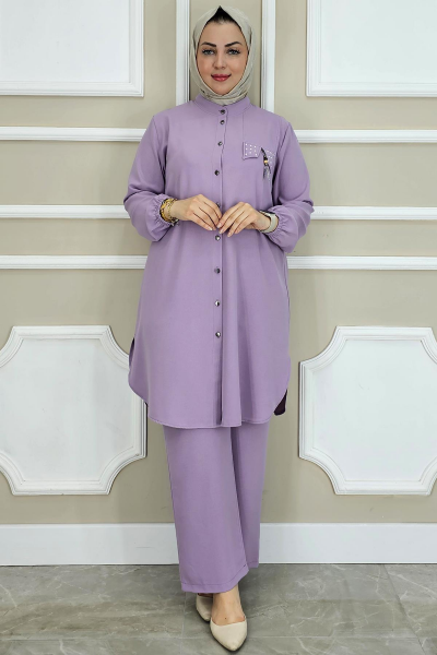 KADIN SALLANTI AKSESUARLI HAKİM YAKA TESETTÜR TAKIM LİLA - 3 BEDEN