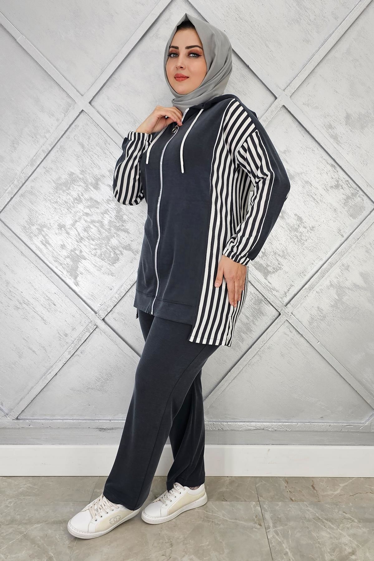 KADIN ÇİZGİLİ KOMBİN DETAYLI TESETTÜR TAKIM SİYAH - 2 BEDEN