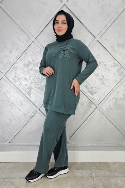 KADIN DİKME DETAYLI TESETTÜR TAKIM YEŞİL - 4 BEDEN