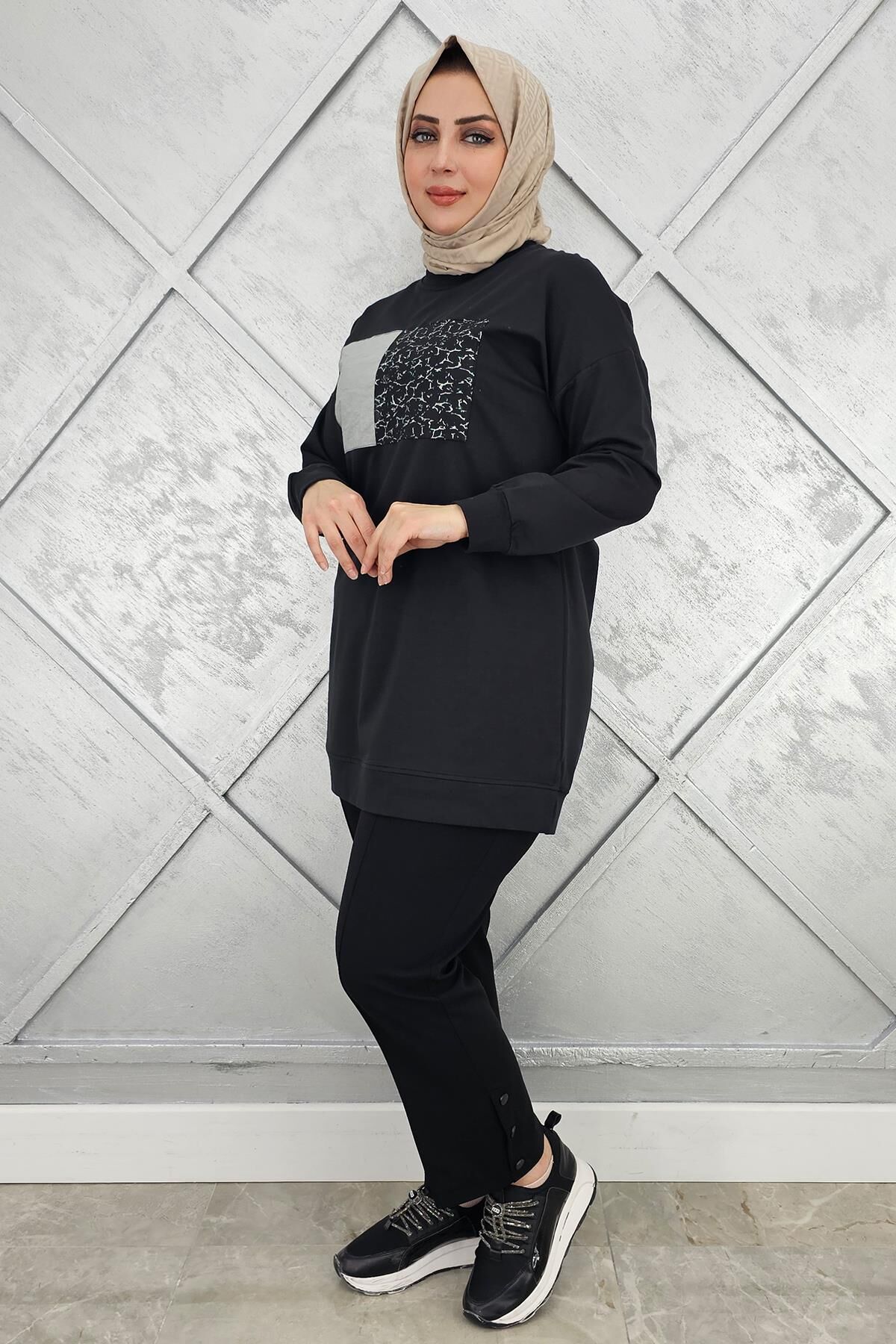 KADIN BASKI DETAYLI TESETTÜR TUNİK SİYAH - 3XL