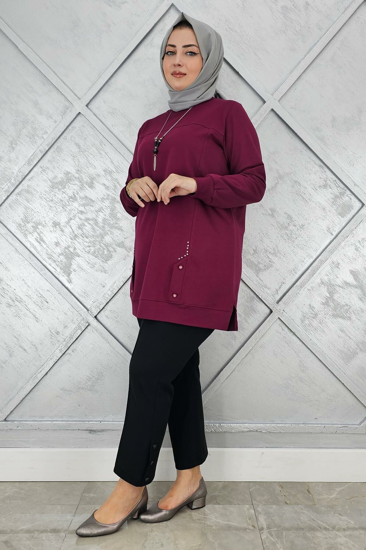 KADIN KOLYE DETAYLI TAŞLI TESETTÜR TUNİK BORDO - XL