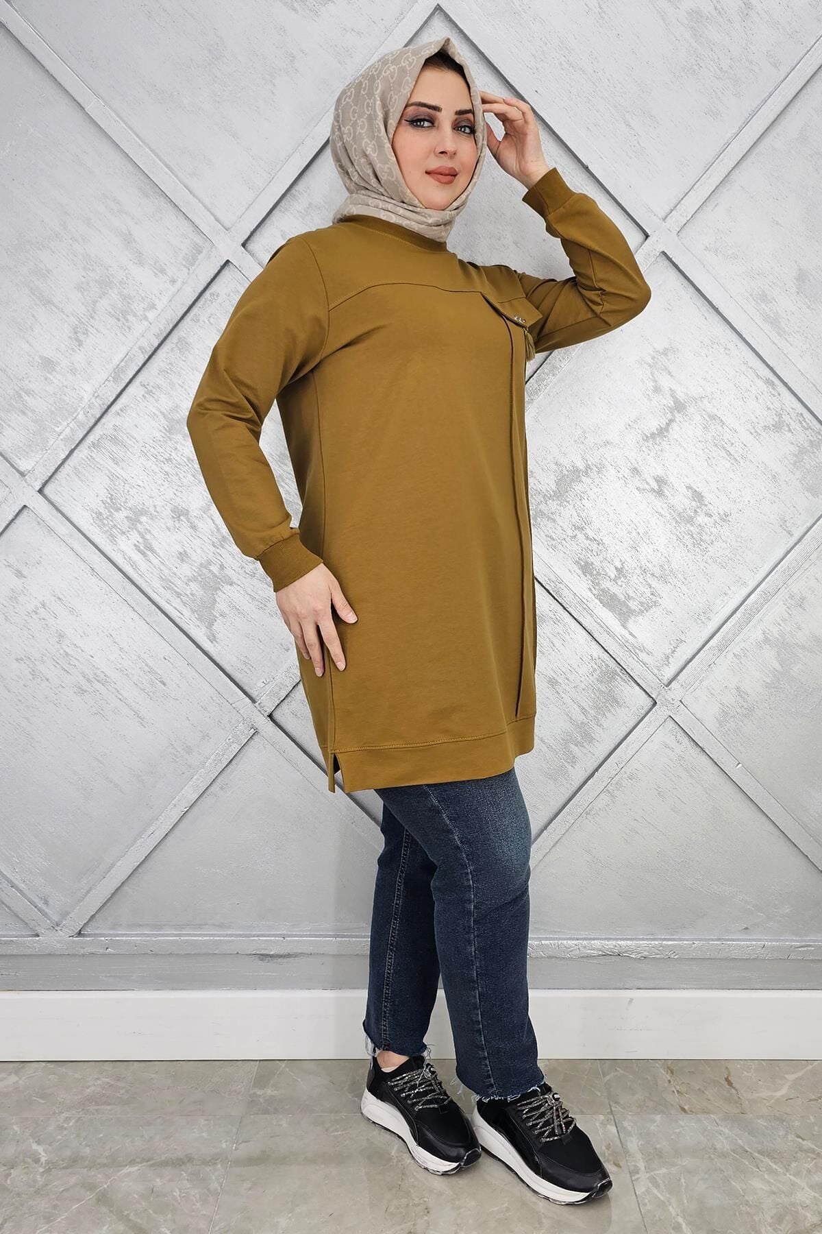 KADIN CEBİ TAŞ VE PÜSKÜL AKSESUAR DETAYLI TESETTÜR TUNİK YAĞ YEŞİLİ - 3XL